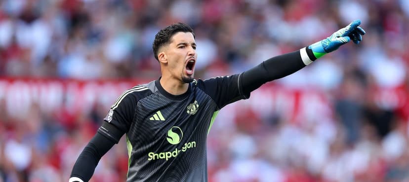 Manchester United Sets Price for Goalkeeper Altay Bayindir Amid Besiktas Interest