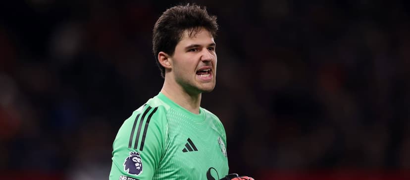 Gary Neville explains how Senne Lammens has proved him wrong