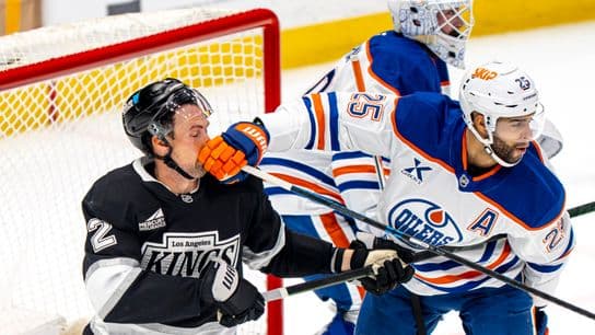 TST Images: Oilers Beat Kings, 8-1, In Los Angeles