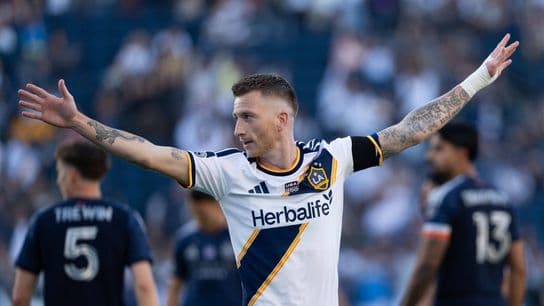 Galaxy extend Marco Reus through 2027