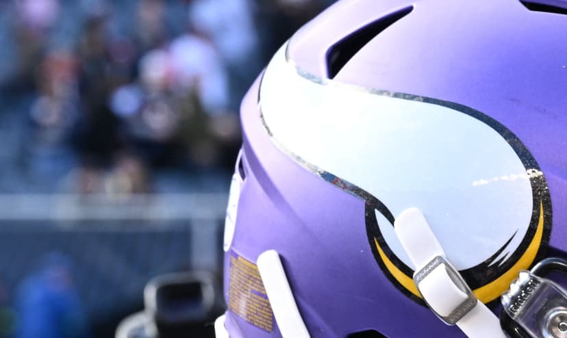 Vikings Urged to Reunite with Familiar Face