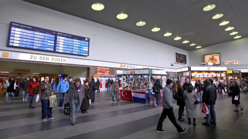 Man Attacks Jehovah's Witnesses with Knife in Würzburg