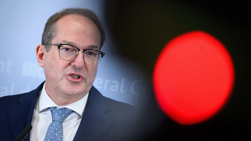 Germany's 'Immediate-to-Work Plan' Aims to Integrate Asylum Seekers into Labor Market