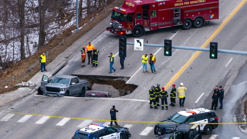 Road collapses in Nebraska, cars fall into large hole