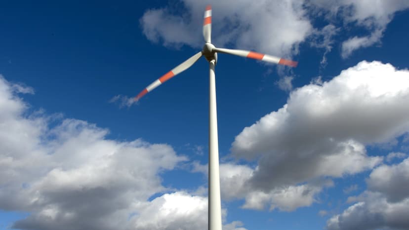 Two Workers Die After Falling from Wind Turbine in Hessen, Germany