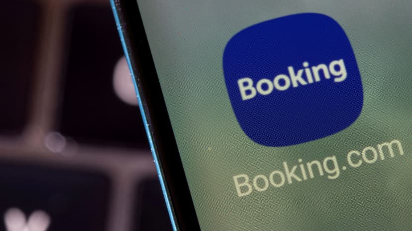 Booking.com CEO Discusses Traveler Behavior and EU Bureaucracy