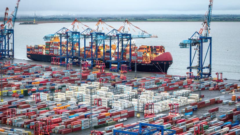 US Corporations May Seek Billions in Tariff Refunds from Government