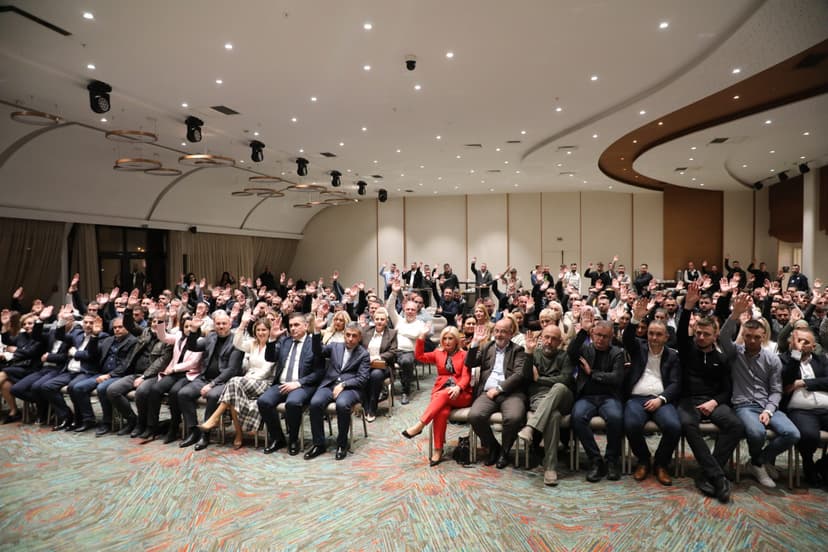 Democratic Movement takes step towards formalizing 'Vredi' as united political force