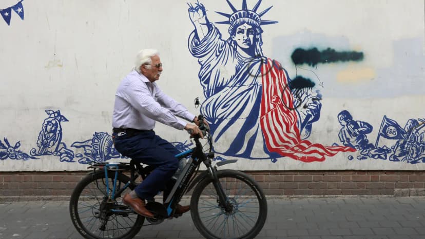 US and Russia Discuss New Nuclear Arms Treaty