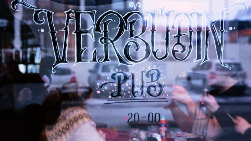 Stakk af frá sjóræningjum