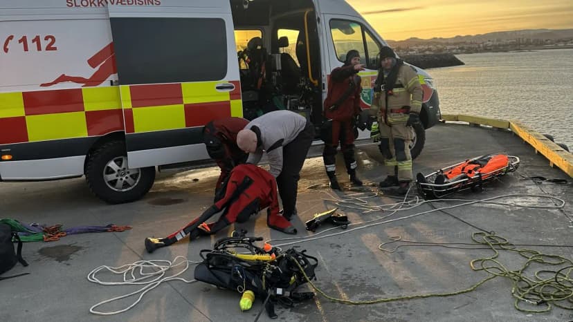 Police and Firefighters Respond to False Alarm of Kayak Overturned in Skerjafjörður