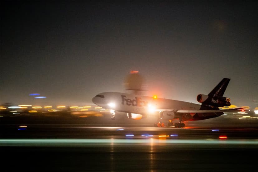 Bosnian Citizens Evacuated from Dubai Amidst Middle East Conflict