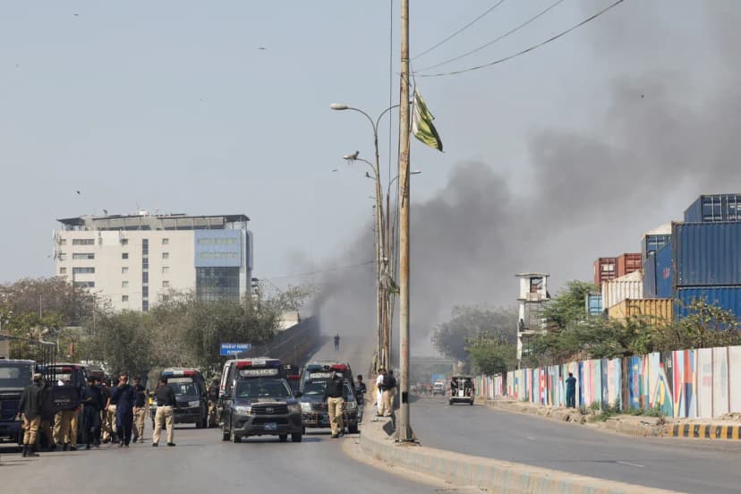 Six Protesters Killed After Storming US Consulate in Karachi, Pakistan