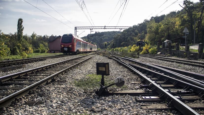 Cisterns Carrying Sulfuric Acid Overturn on Railway in Prahovo, Serbia