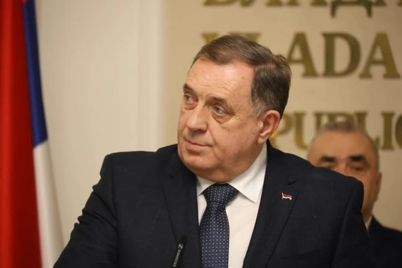 Milorad Dodik Posts Squat Video, Claims to Be in Best Shape