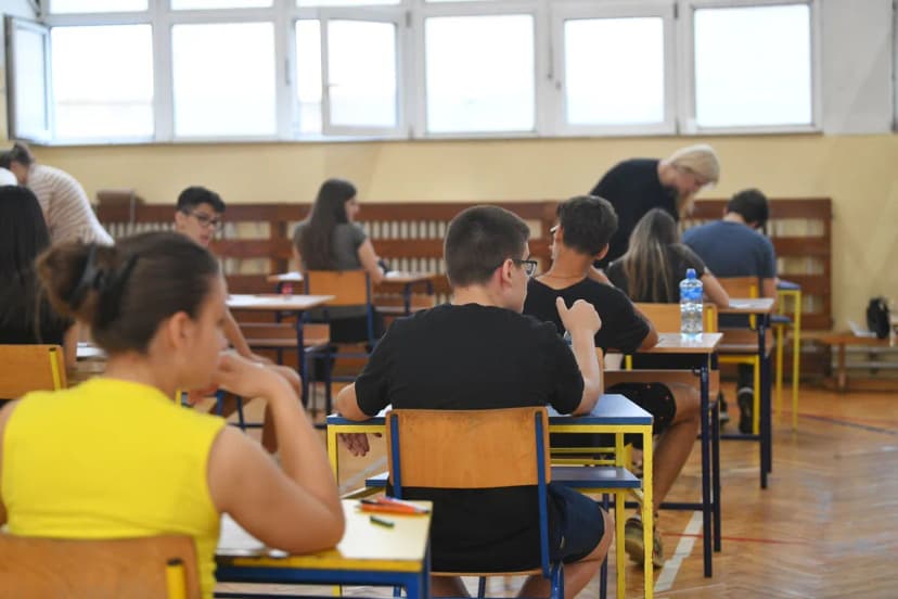 Preparations for the entrance exam: For private lessons, parents will have to set aside up to 80,000 dinars
