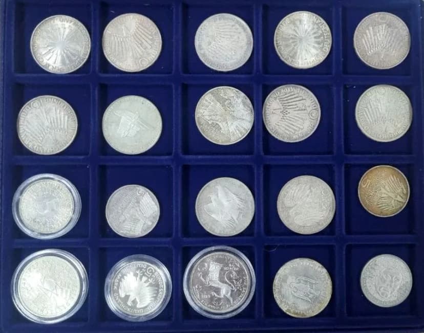 Customs Officers Prevent Smuggling of Valuables and Narcotics Worth 30,000 Euros