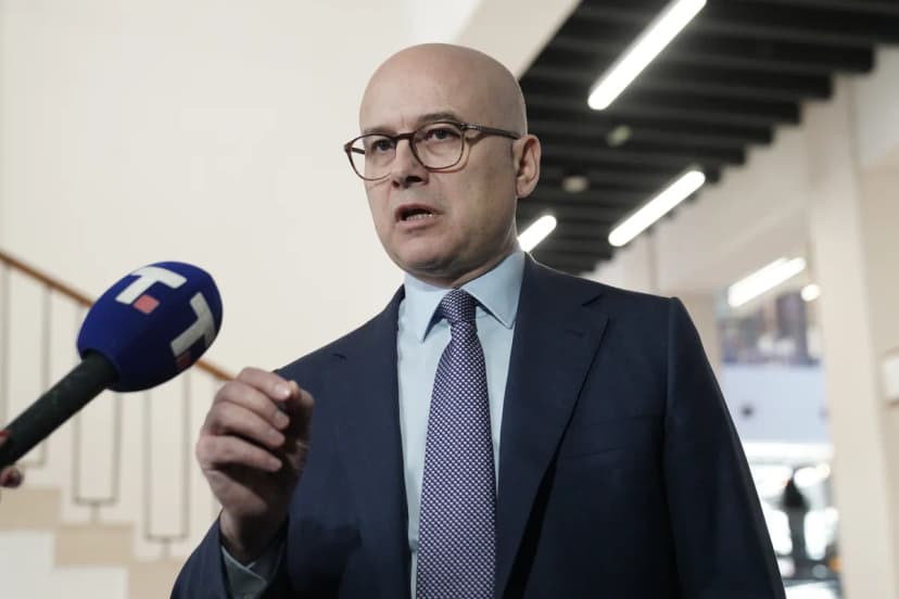 Serbian President Vučić Warns on Local Elections, SNS Announces Rally