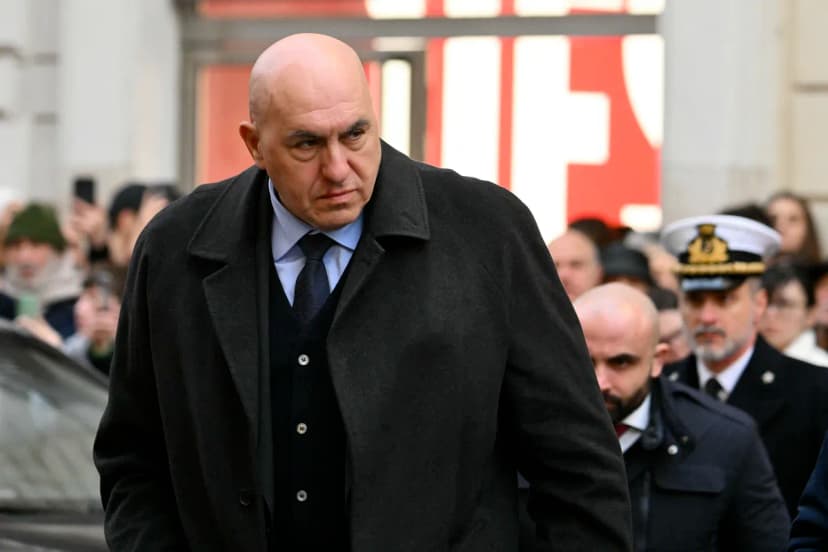 Italian Defense Minister's Unannounced Dubai Trip Causes Stir