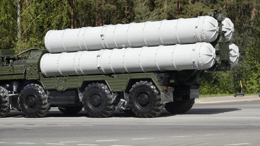 Lukashenko Threatens Ukraine with Russian Oreshnik Missile System