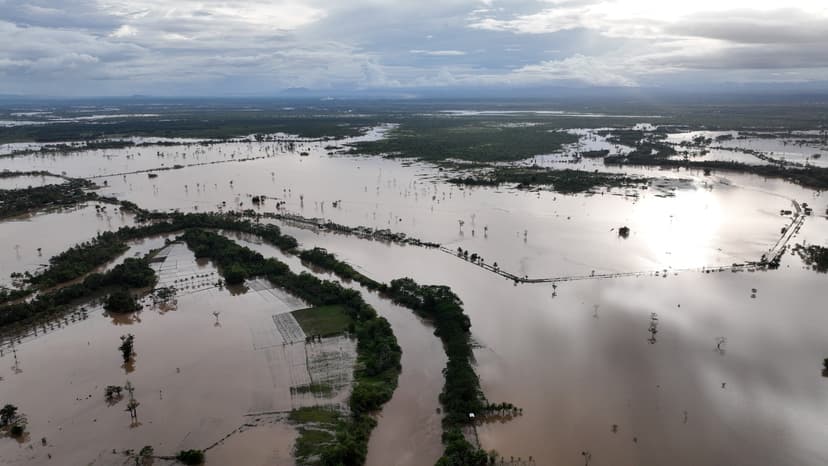 Heavy rains swell Agusan Marsh; families flee rising floodwaters