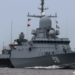 Russian navy tests anti-aircraft missiles in the Baltic