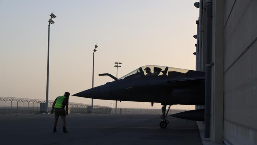 France deploys jets over UAE to protect its military bases