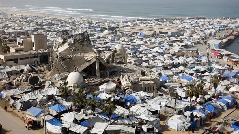 Israeli court allows aid groups to keep working in Gaza