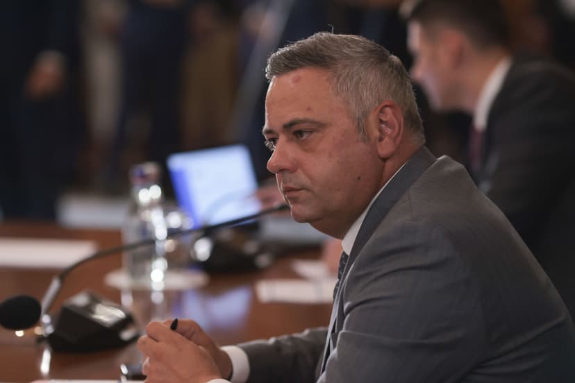 Romanian Agriculture Minister Accused of Stealing AUR's Idea for EU Proposal