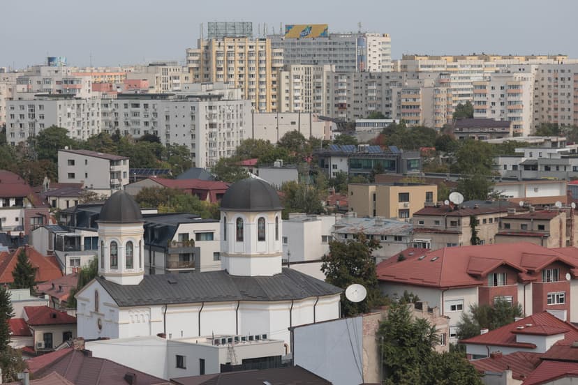 Bucharest Mayor Proposes Rent Hikes for State-Owned Housing, Cites 30-Year Stagnation