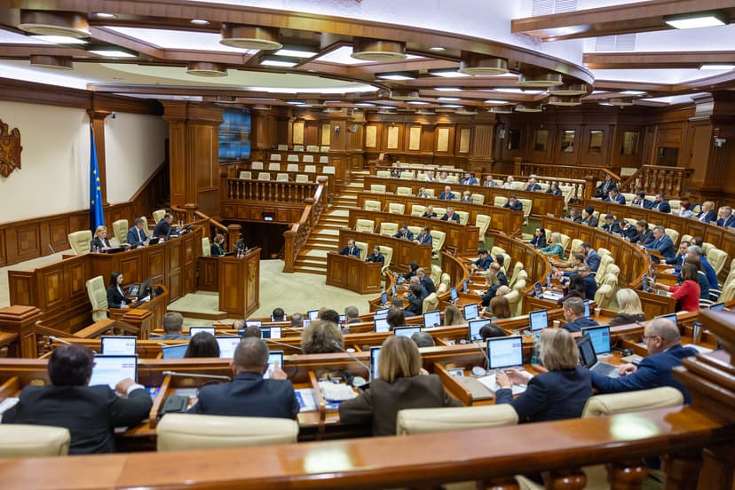 Pro-Russian Deputies in Moldova Refuse to Condemn War in Ukraine