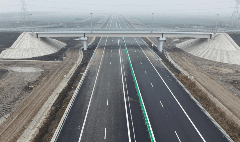 Romania Aims to Open 250 km of New Highways This Year