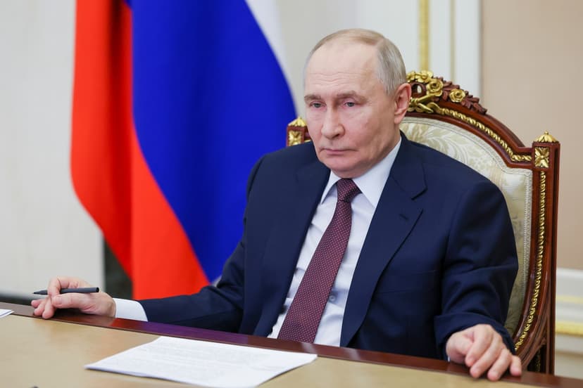 CIA and MI6 Discovered Putin's Ukraine Invasion Plans, Initially Unbelieved