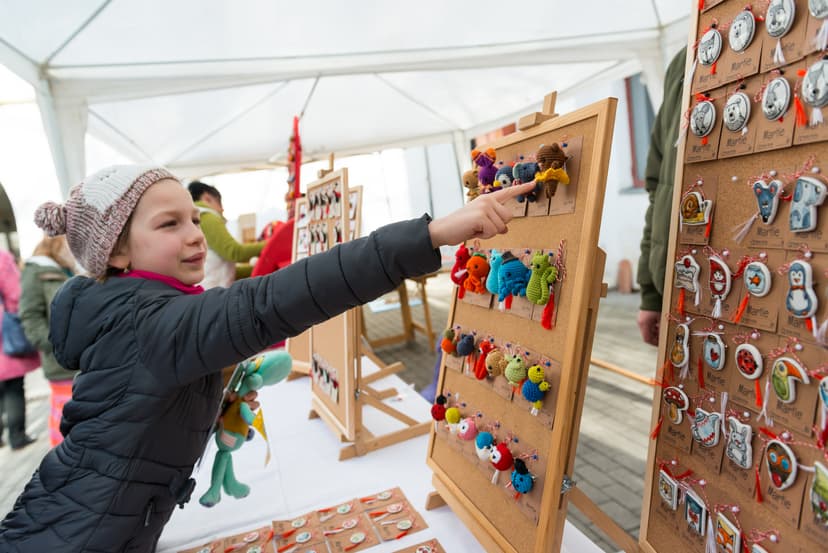 How long Mărțișor is worn for luck and protection. What is the significance of the March 1st tradition?