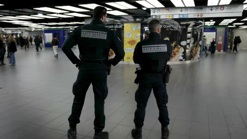 France to Trial Stun Guns for Transport Police