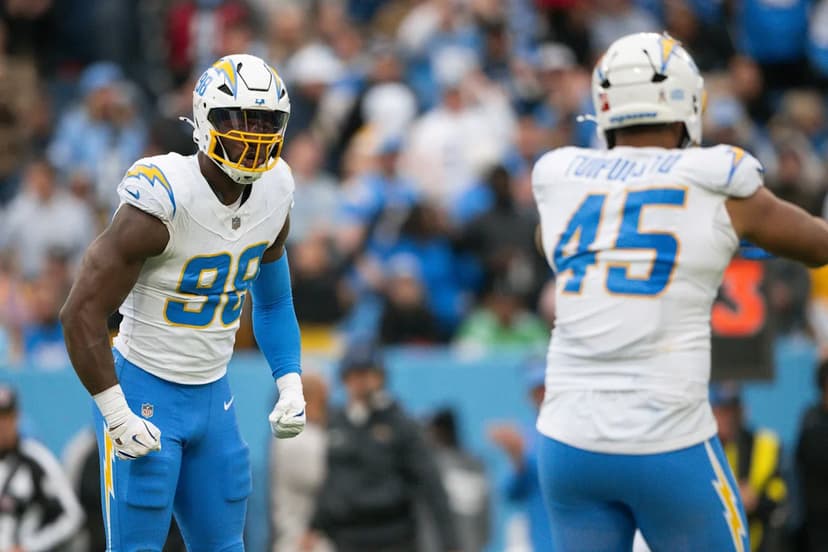 NFL Analyst Predicts Odafe Oweh's Free Agency Fate