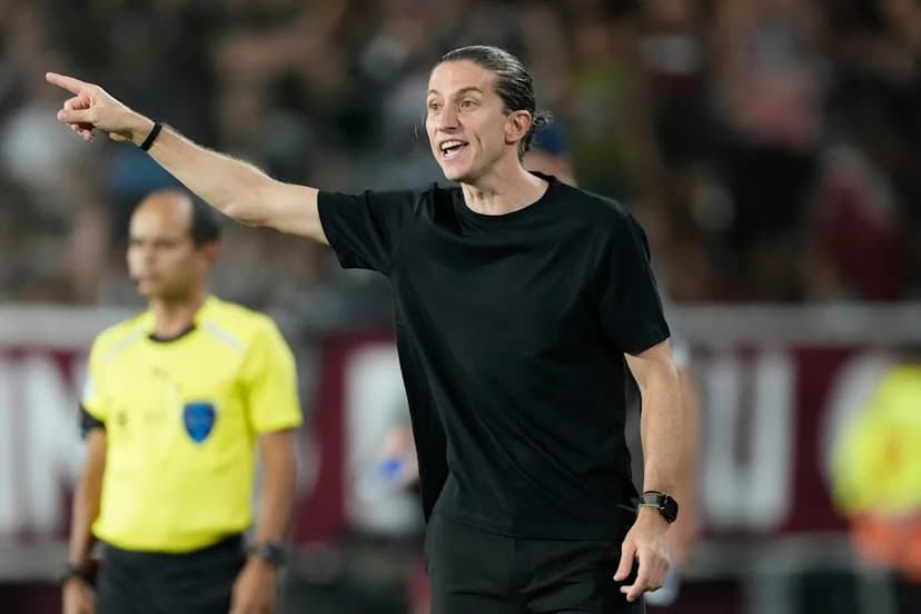 Copa Libertadores-winning coach Filipe Luís fired by Flamengo after 8-0 win