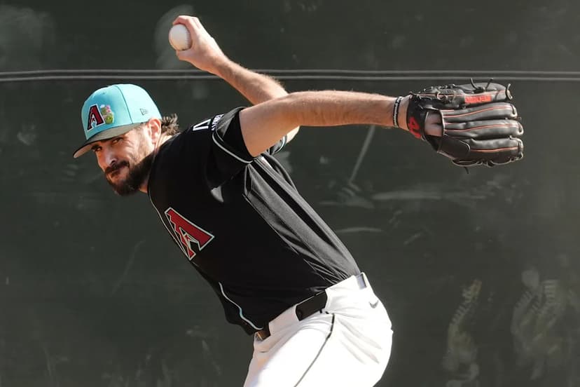 Diamondbacks Ryan Thompson OK After Being Hit by Batted Ball