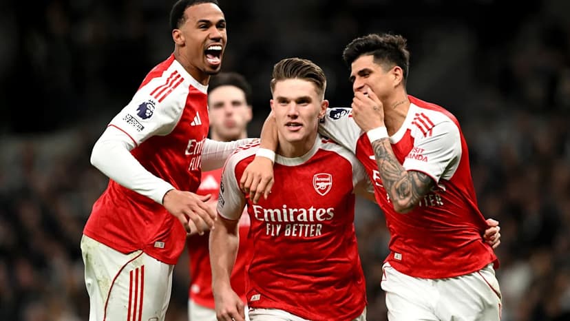 Arsenal win 4-1 at Tottenham to boost EPL title bid