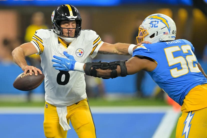 Team reporter believes Chargers will re-sign EDGE, but which one?