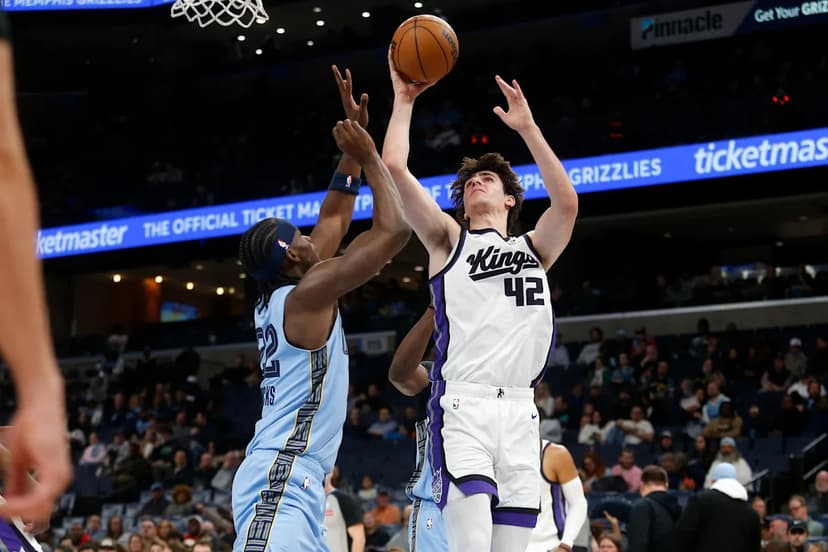 Kings' Doug Christie says Maxime Raynaud is deserving of rookie award