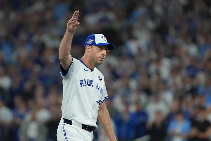 Toronto Blue Jays Bring Back Multi-Time Cy Young Winner on 1-Year Deal