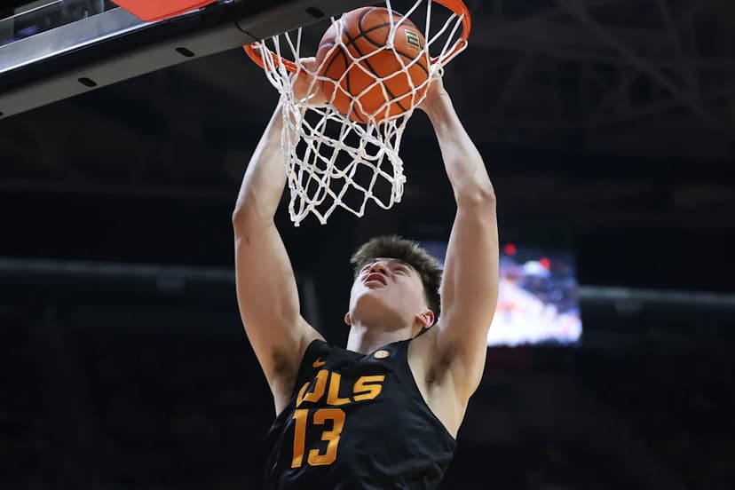 JP Estrella injury update, Tennessee basketball forward questionable vs Missouri