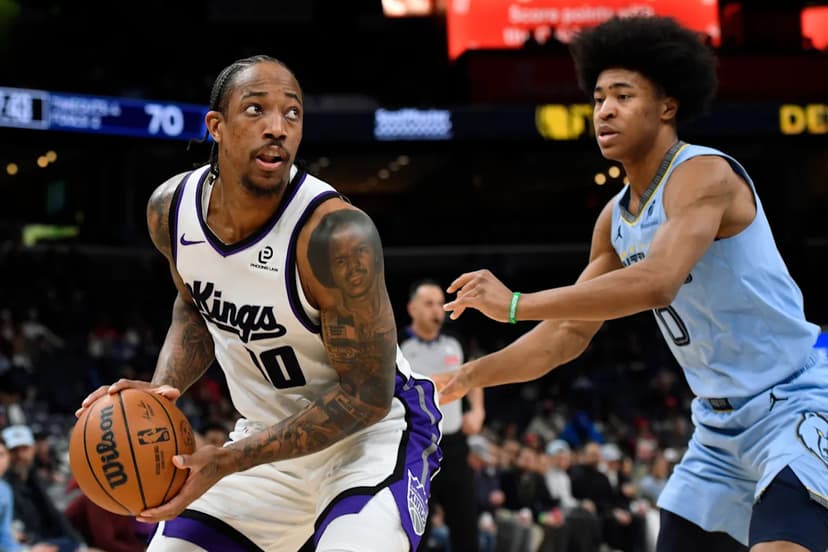 Kings stop franchise-worst 16-game skid with first road win since December