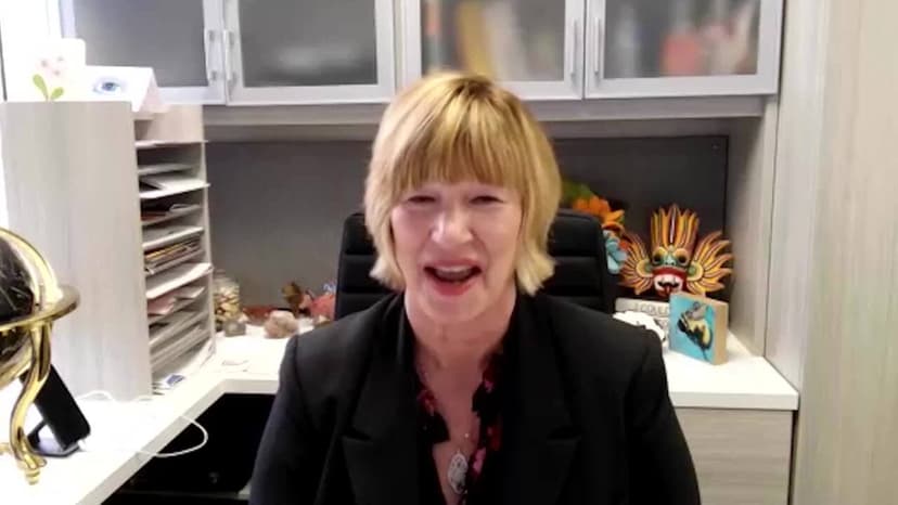 Walmart Reports Mixed Results Amidst Split Consumer Behavior