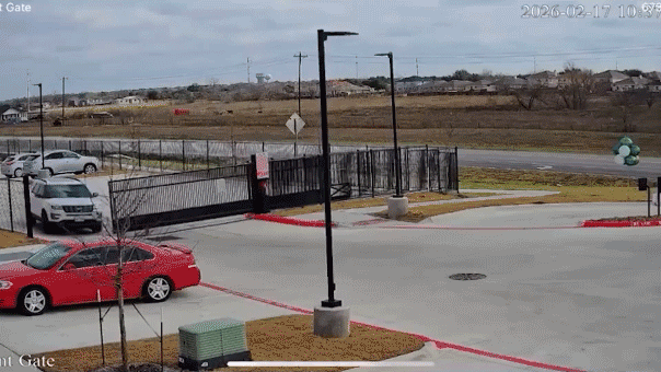 Gunman Opens Fire During Car Repossession in Texas