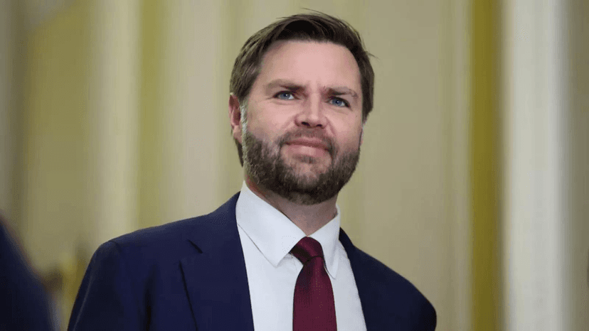 Vance'as perspėjo Iraną rimtai vertinti JAV grasinimus