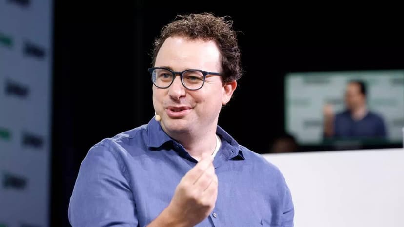 Anthropic CEO Warns of Impending AI 'Tsunami'