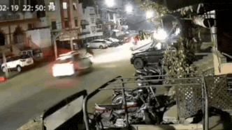 Speeding car climbs onto ‘invisible’ divider, overturns on Bhopal’s Ginnori road — watch