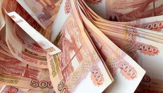 Pro-Kremlin experts admit Russia’s economy on brink of collapse – intel